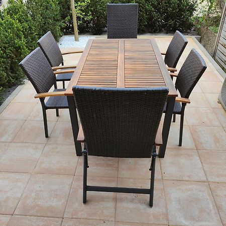 Eleonoras Ferienwohnung In Wuerzburg Stadt Mit Terrasse Im Erdgeschoss Inklusive Eigenen Parkplaetzen Vor Der Tuer Kültér fotó